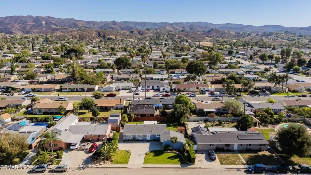1574 Sutter Avenue Simi Valley, CA 93065
