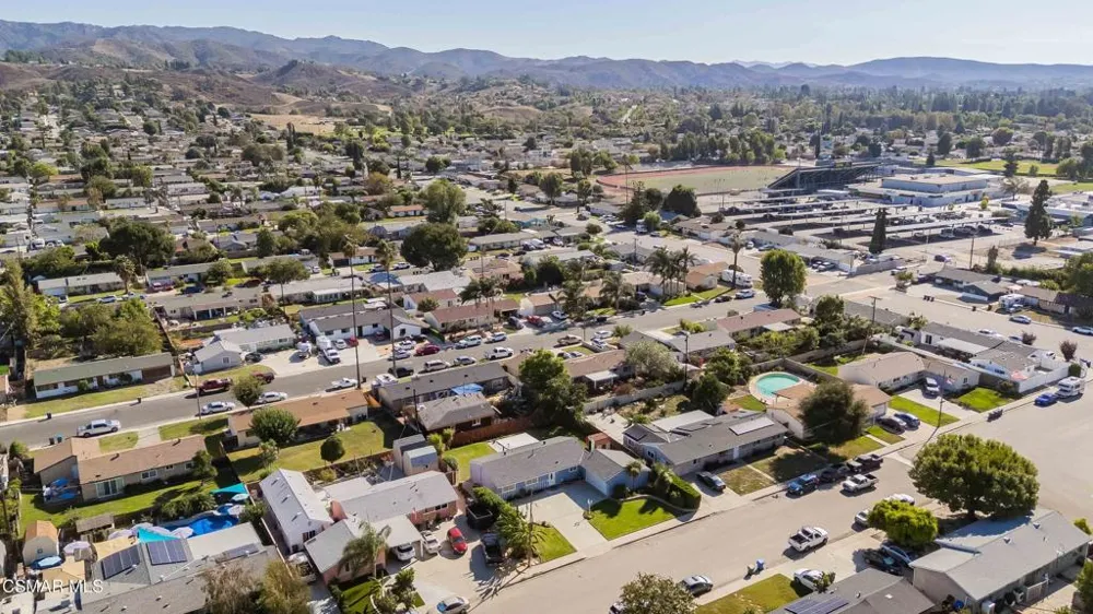 1574 Sutter Avenue Simi Valley, CA 93065