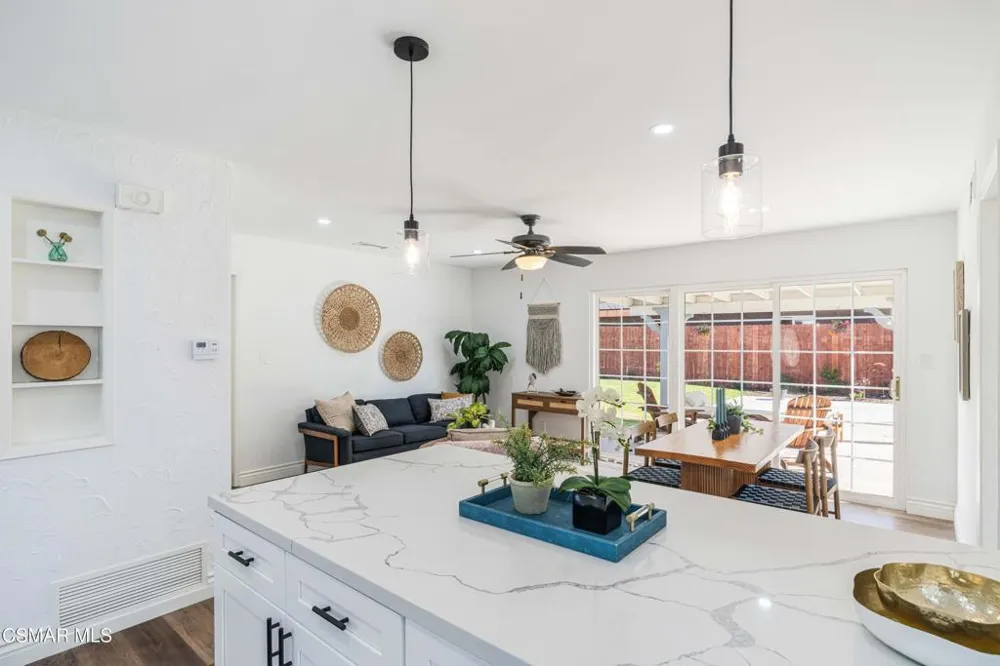 1574 Sutter Avenue Simi Valley, CA 93065