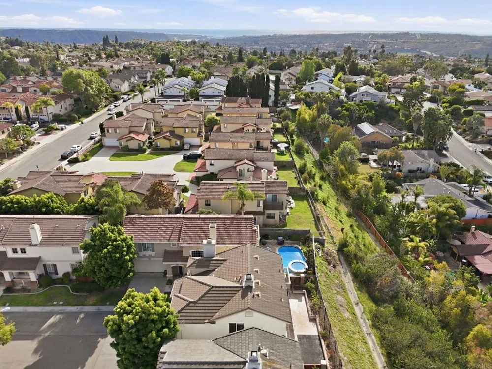 2914 Pearl Place Carlsbad, CA 92009