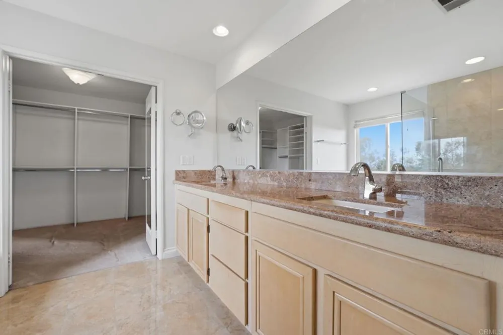 2914 Pearl Place Carlsbad, CA 92009
