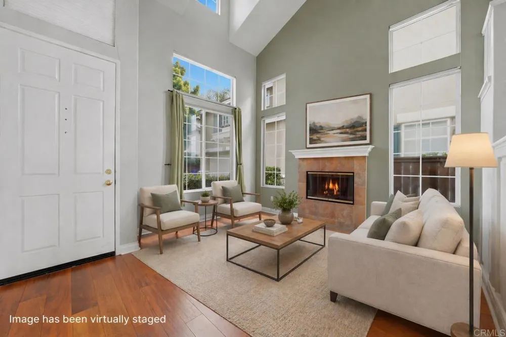 2914 Pearl Place Carlsbad, CA 92009