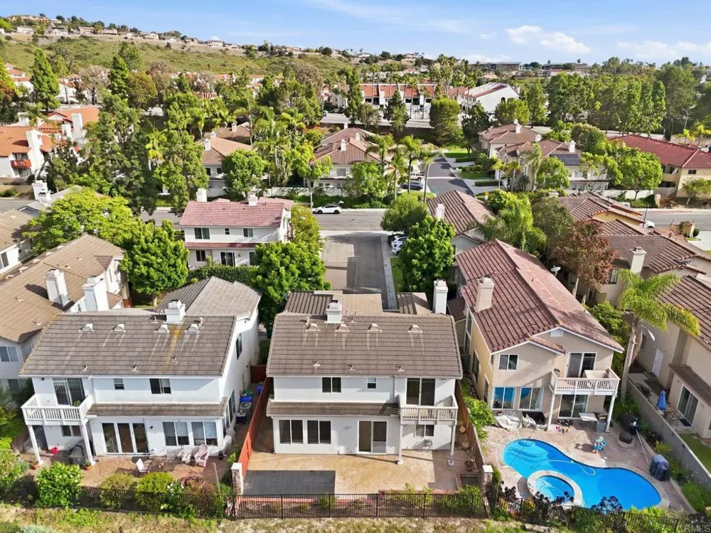 2914 Pearl Place Carlsbad, CA 92009