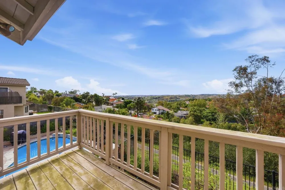2914 Pearl Place Carlsbad, CA 92009