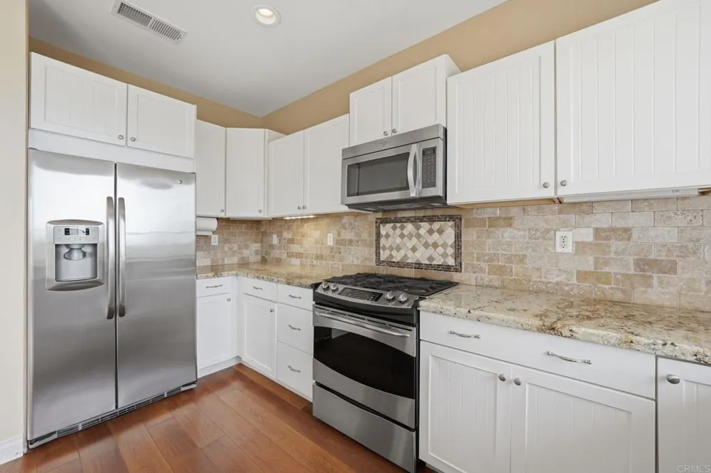 2914 Pearl Place Carlsbad, CA 92009