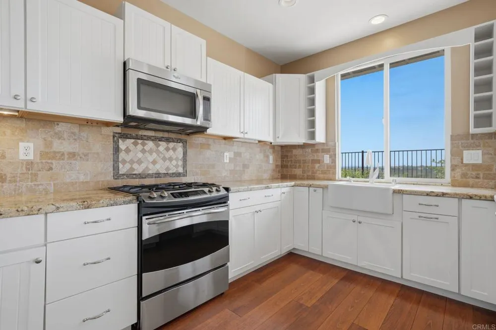 2914 Pearl Place Carlsbad, CA 92009