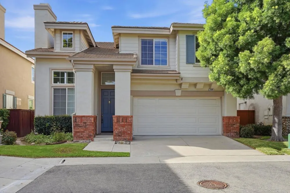 2914 Pearl Place Carlsbad, CA 92009
