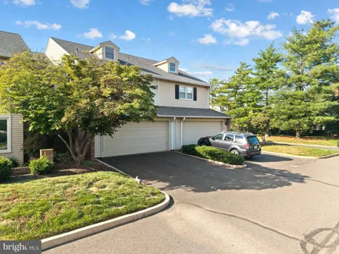 91 SUTPHIN PNES WAY