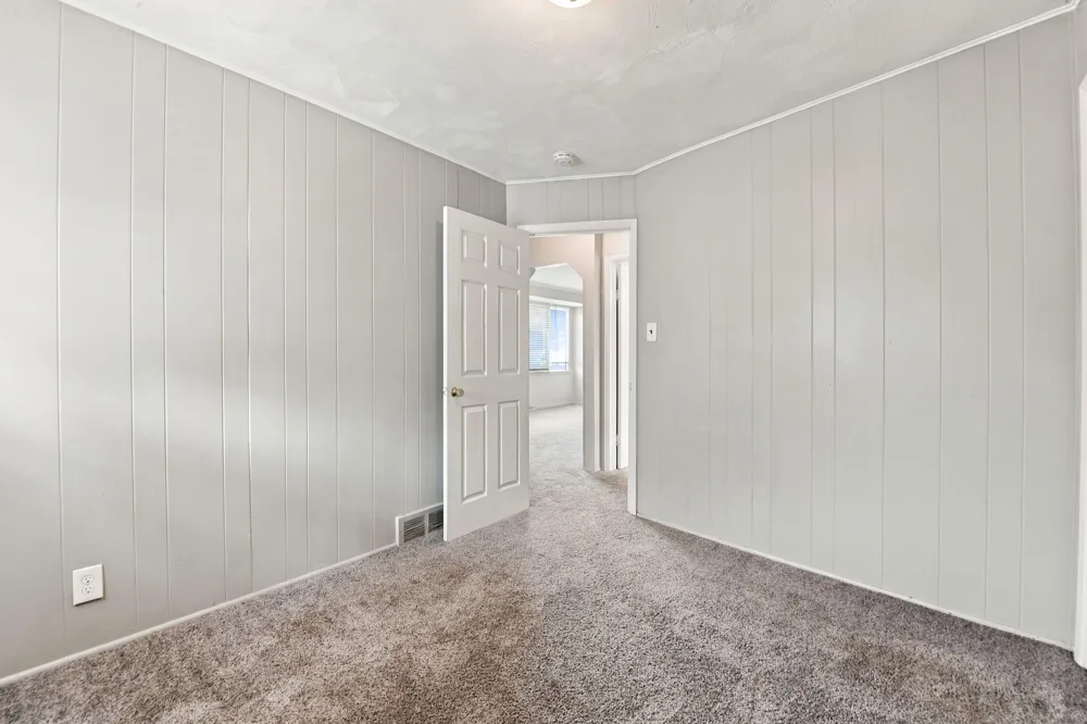 29209 Morlock Street Livonia, MI 48152