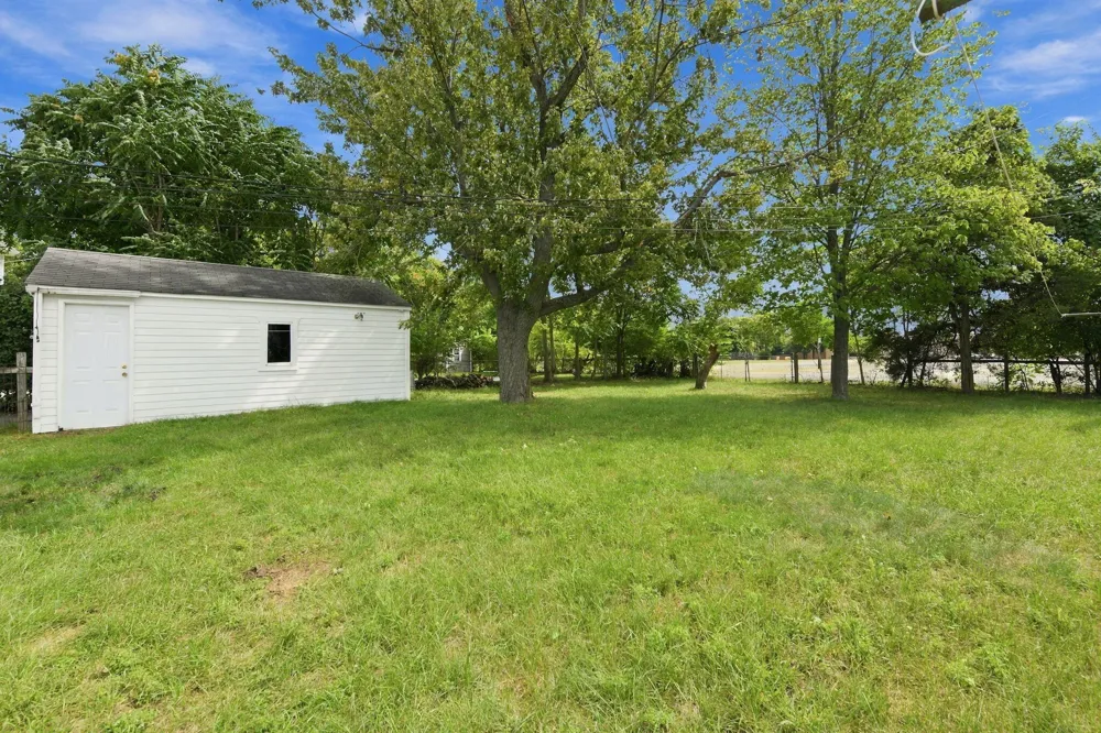 29209 Morlock Street Livonia, MI 48152