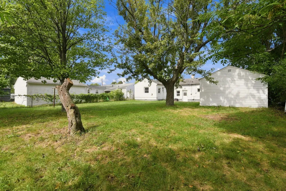 29209 Morlock Street Livonia, MI 48152
