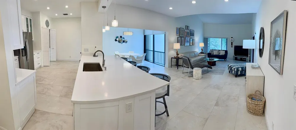 1640 Twelve Oaks Way #305 North Palm Beach, FL 33408