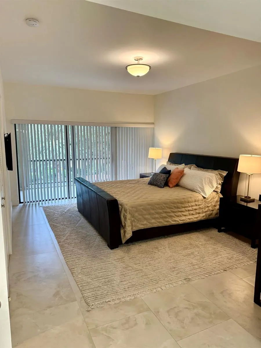 1640 Twelve Oaks Way #305 North Palm Beach, FL 33408