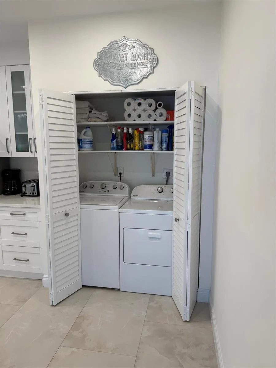 1640 Twelve Oaks Way #305 North Palm Beach, FL 33408