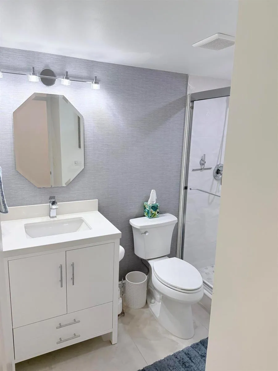 1640 Twelve Oaks Way #305 North Palm Beach, FL 33408