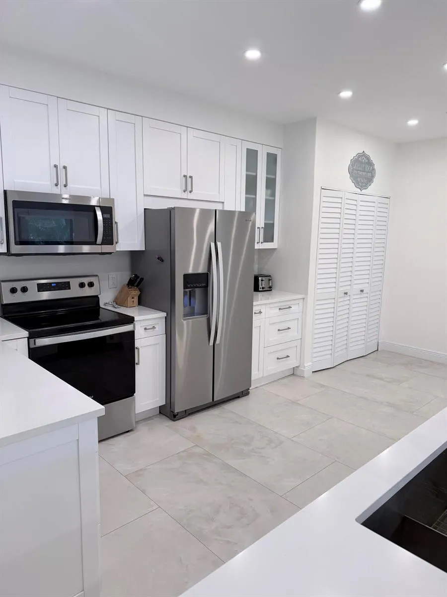 1640 Twelve Oaks Way #305 North Palm Beach, FL 33408