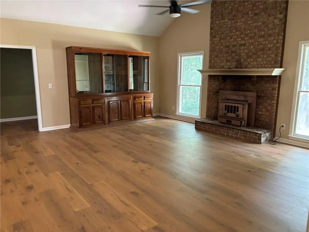 674 Clarke Trail Dacula, GA 30019