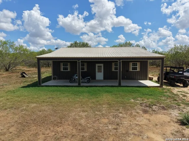 812 County Road 415 Stockdale, TX 78160