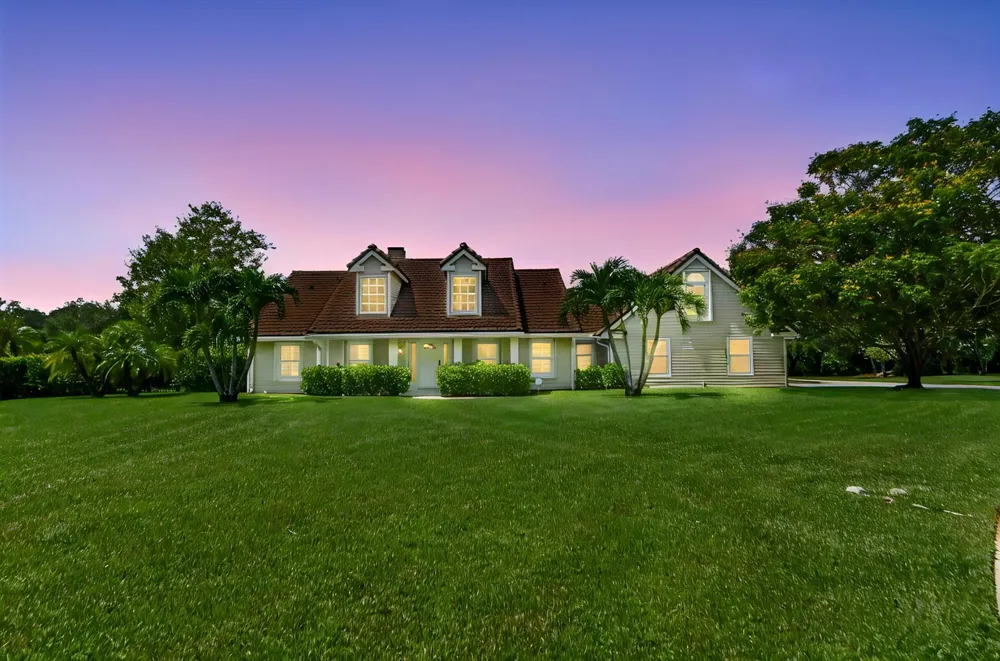 5703 Lago Del Sol Drive Lake Worth, FL 33449