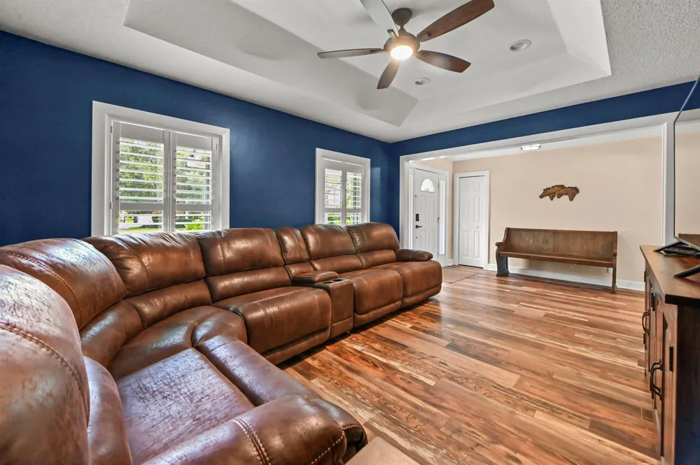 5703 Lago Del Sol Drive Lake Worth, FL 33449