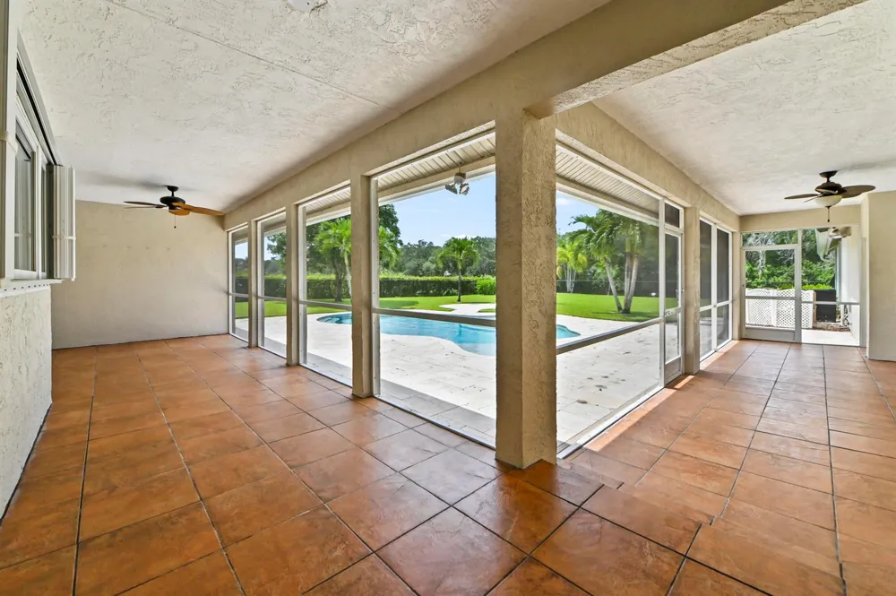 5703 Lago Del Sol Drive Lake Worth, FL 33449