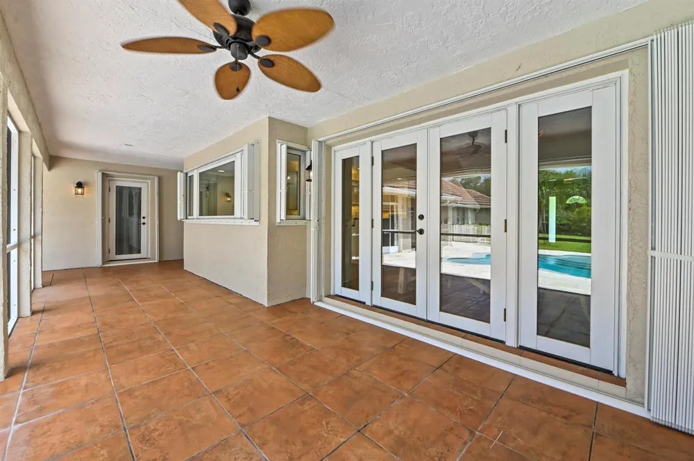 5703 Lago Del Sol Drive Lake Worth, FL 33449