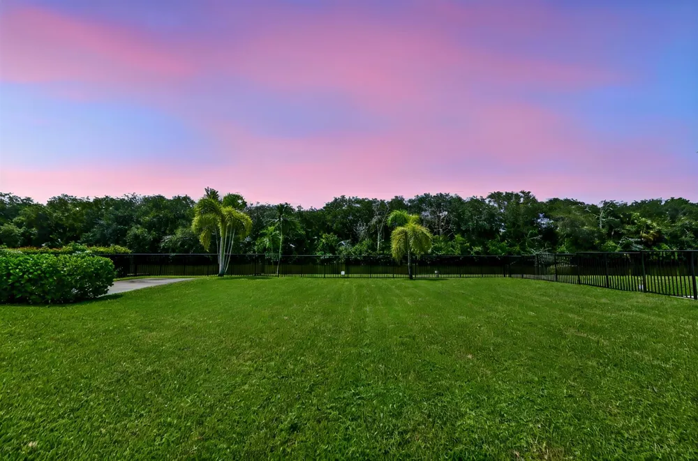 5703 Lago Del Sol Drive Lake Worth, FL 33449