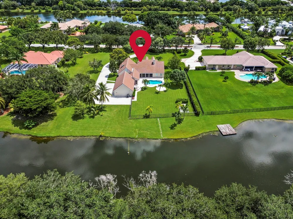 5703 Lago Del Sol Drive Lake Worth, FL 33449