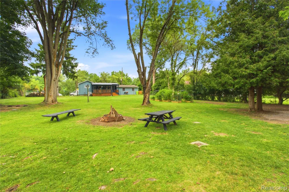 4945 Miller Road Scio Township, MI 48103