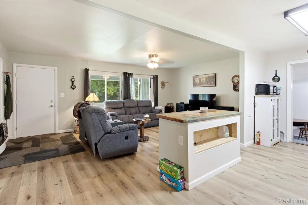 4945 Miller Road Scio Township, MI 48103