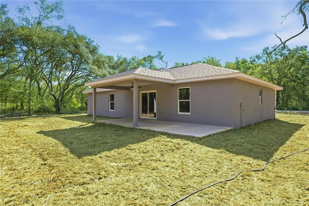 40 BAY DRIVE Ocklawaha, FL 32179