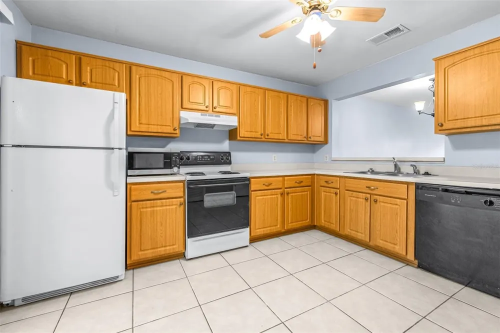 5100 BURCHETTE ROAD #4102 Tampa, FL 33647
