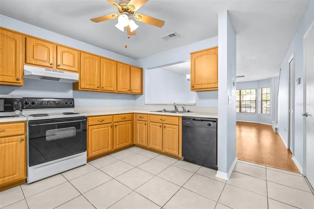 5100 BURCHETTE ROAD #4102 Tampa, FL 33647