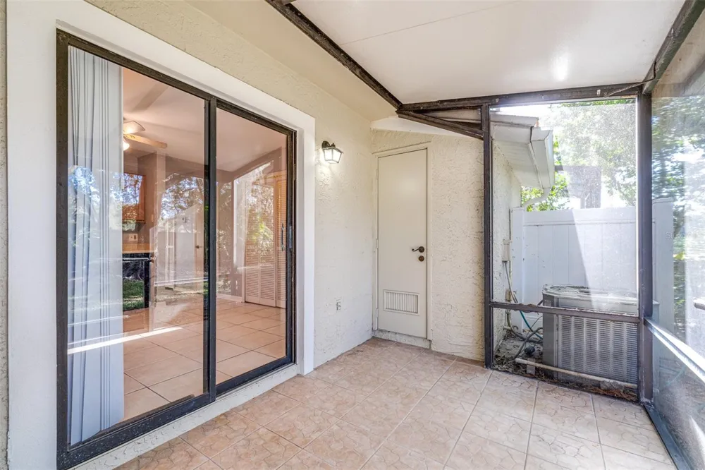 5100 BURCHETTE ROAD #4102 Tampa, FL 33647