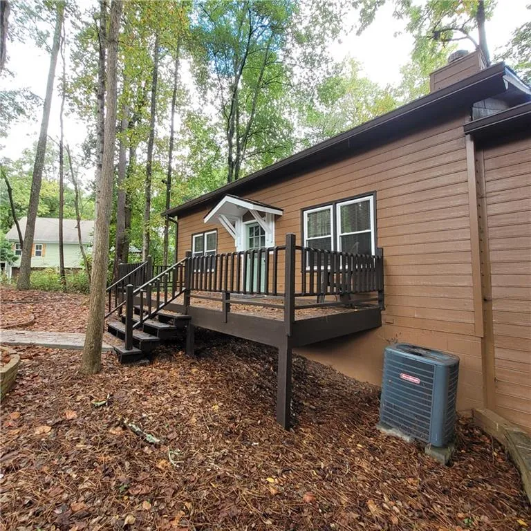140 Byers Street Waleska, GA 30183