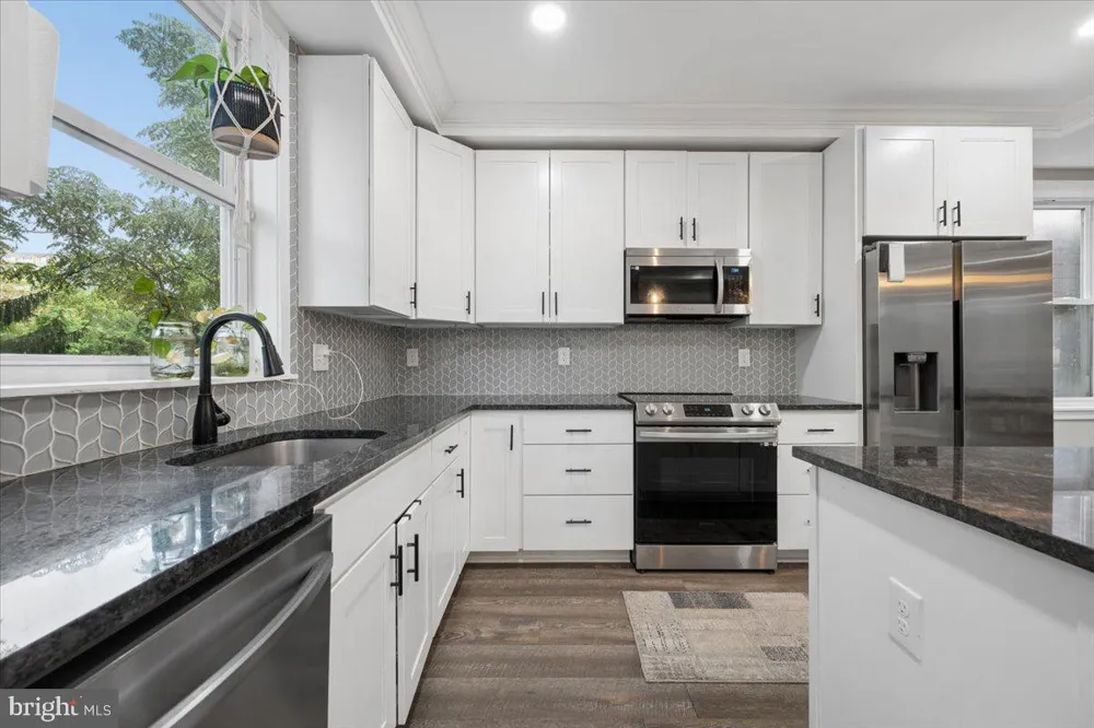 1218 W NORTHERN PARKWAY Baltimore, MD 21209