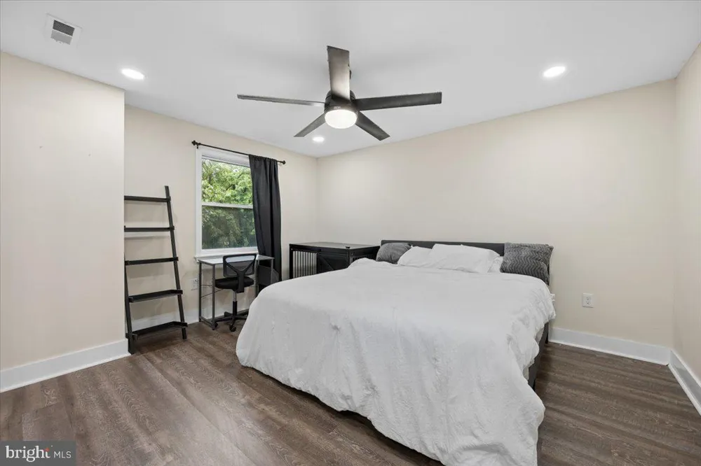 1218 W NORTHERN PARKWAY Baltimore, MD 21209