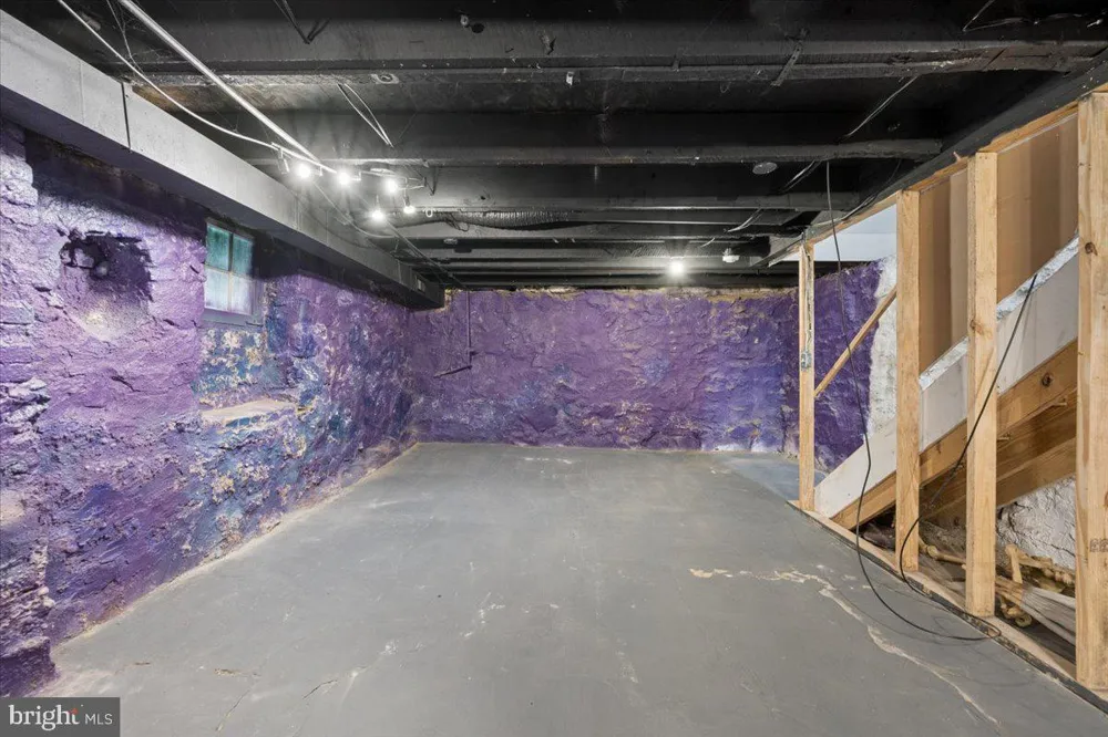 1218 W NORTHERN PARKWAY Baltimore, MD 21209