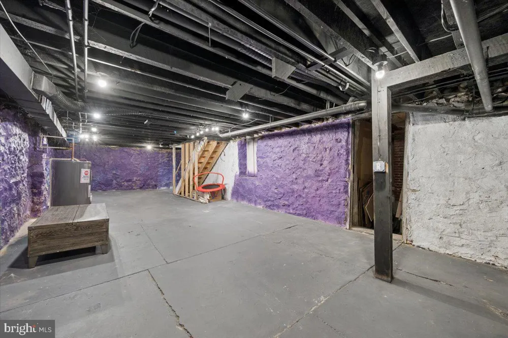 1218 W NORTHERN PARKWAY Baltimore, MD 21209