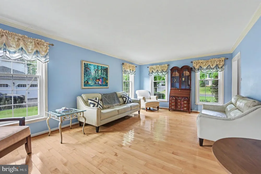 1870 MEREDITH LANE Blue Bell, PA 19422