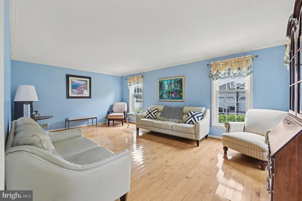 1870 MEREDITH LANE Blue Bell, PA 19422