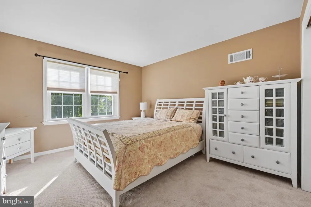 1870 MEREDITH LANE Blue Bell, PA 19422