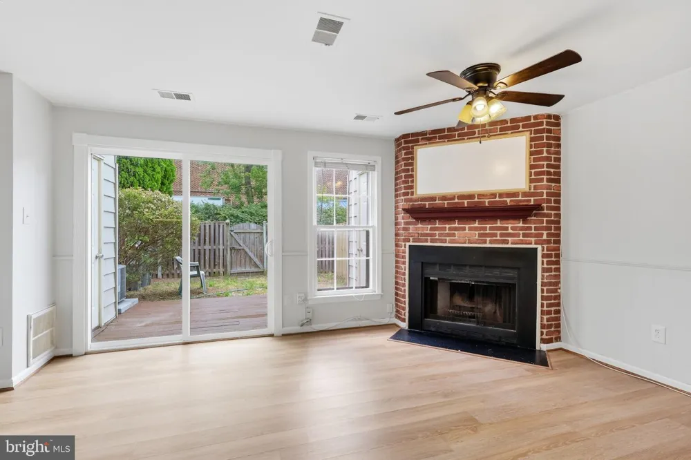 8013 DAYSPRING COURT Springfield, VA 22153