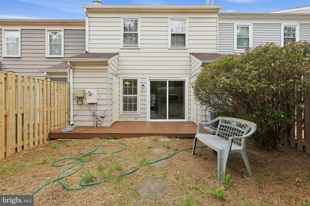 8013 DAYSPRING COURT Springfield, VA 22153