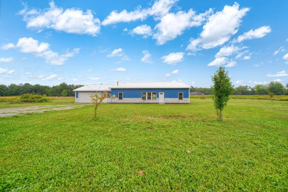 6474 Kennedy Road Munith, MI 49259