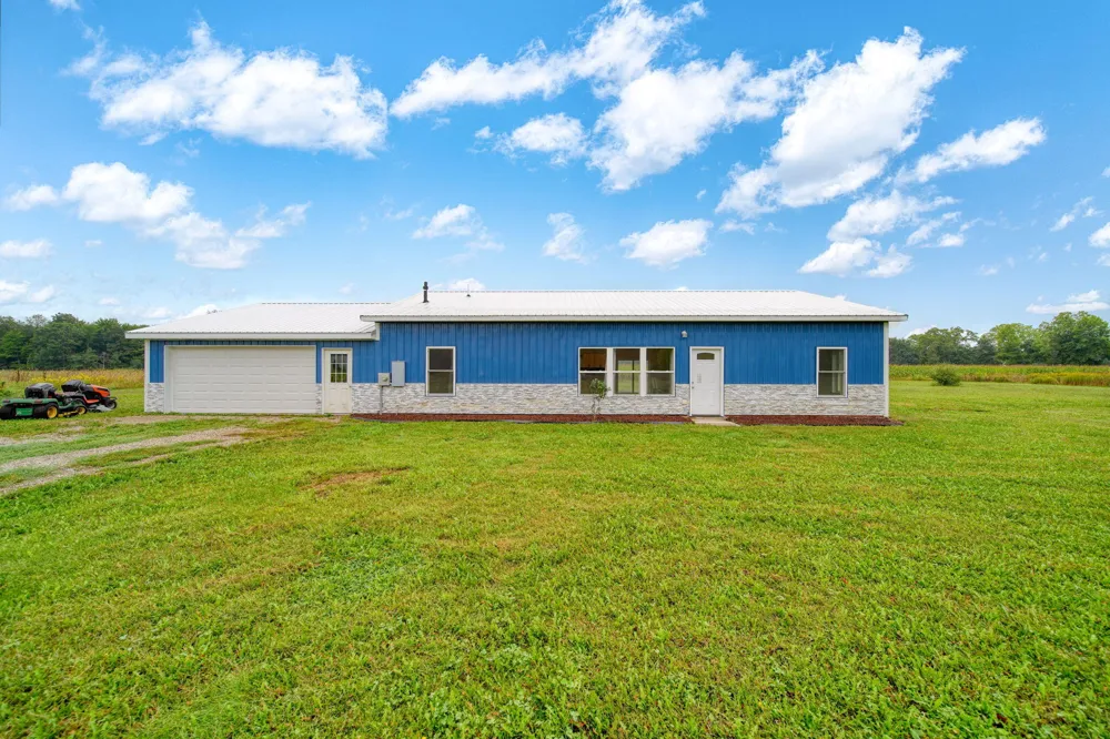6474 Kennedy Road Munith, MI 49259