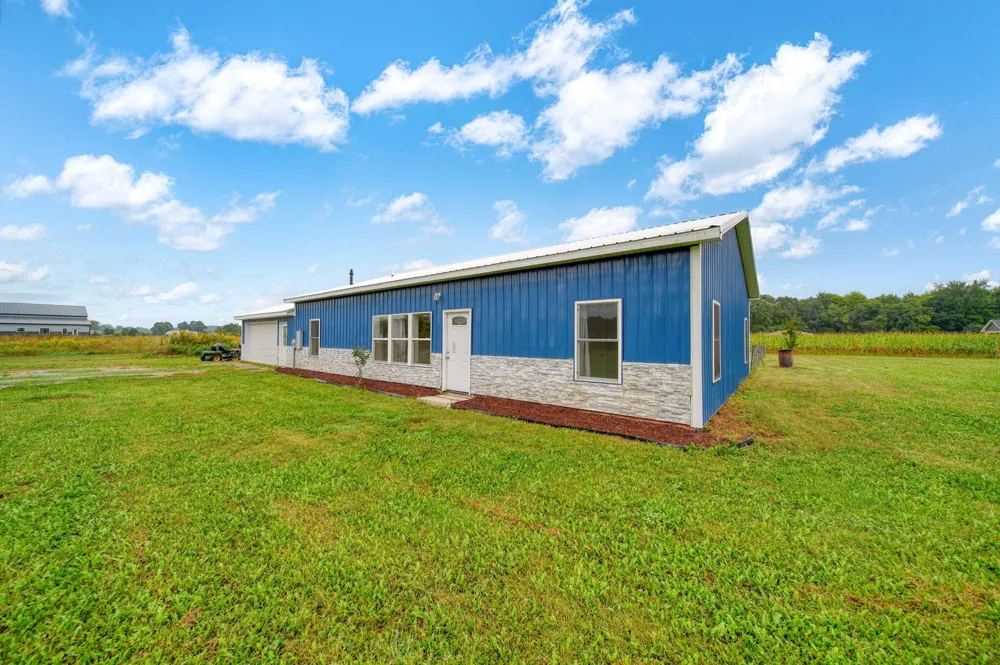 6474 Kennedy Road Munith, MI 49259