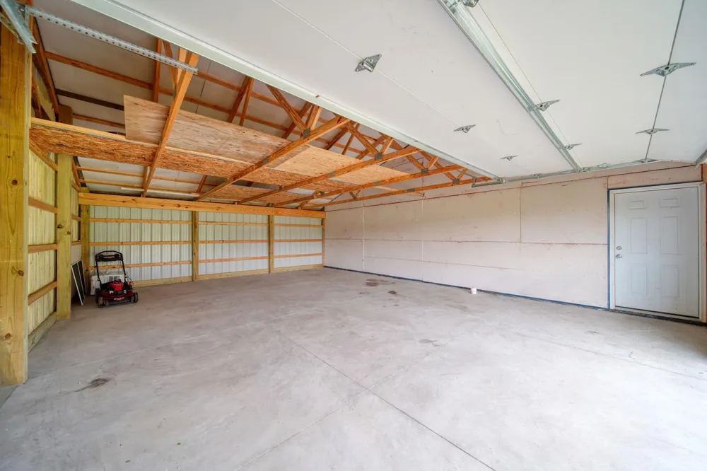 6474 Kennedy Road Munith, MI 49259