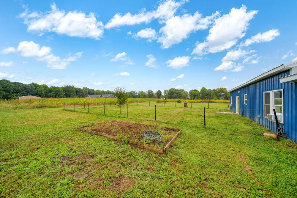 6474 Kennedy Road Munith, MI 49259