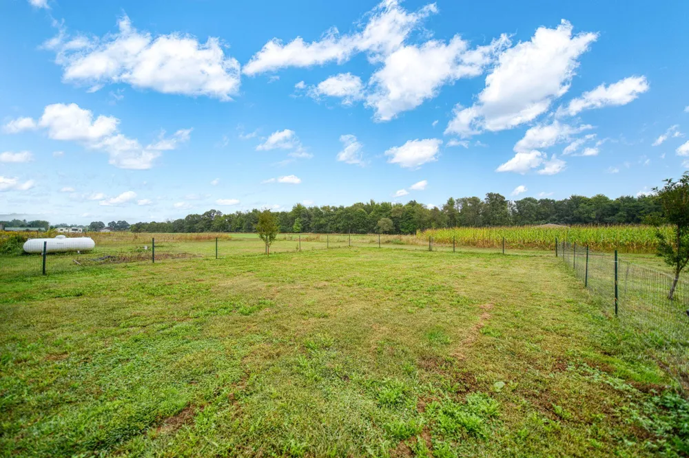 6474 Kennedy Road Munith, MI 49259